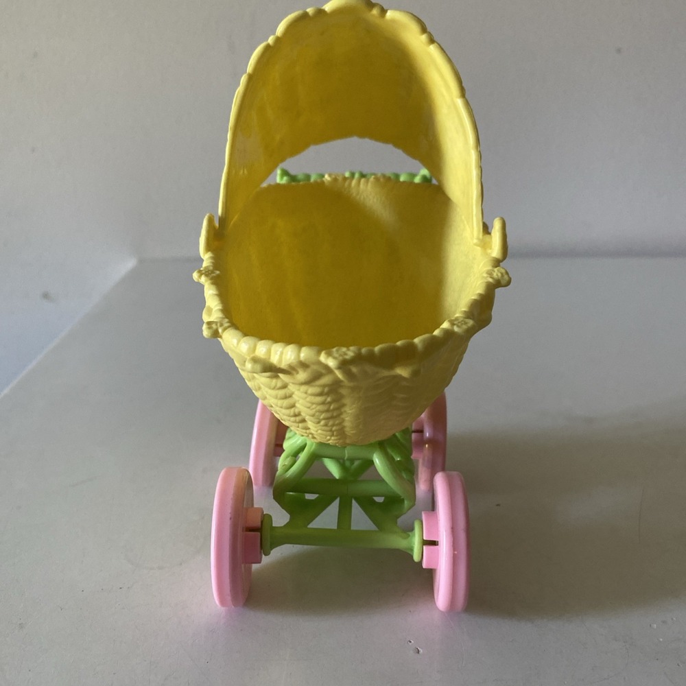 Strawberry Shortcake Doll Berry Baby Buggy Vintage 5 1/2" h x 6 1/2" l - Picture 4 of 10